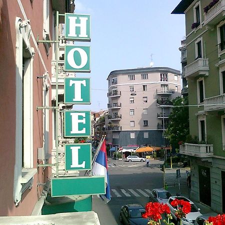 Hotel Losanna Milánó Kültér fotó